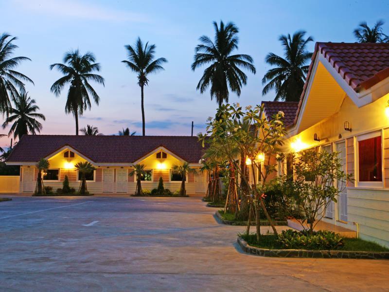 Soda Resort Kamphaeng Phet Exterior photo